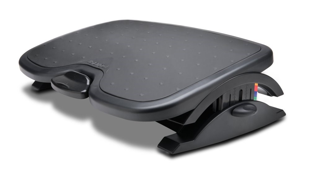 A Kensington SmartFit® Solemate™ Plus Foot Rest