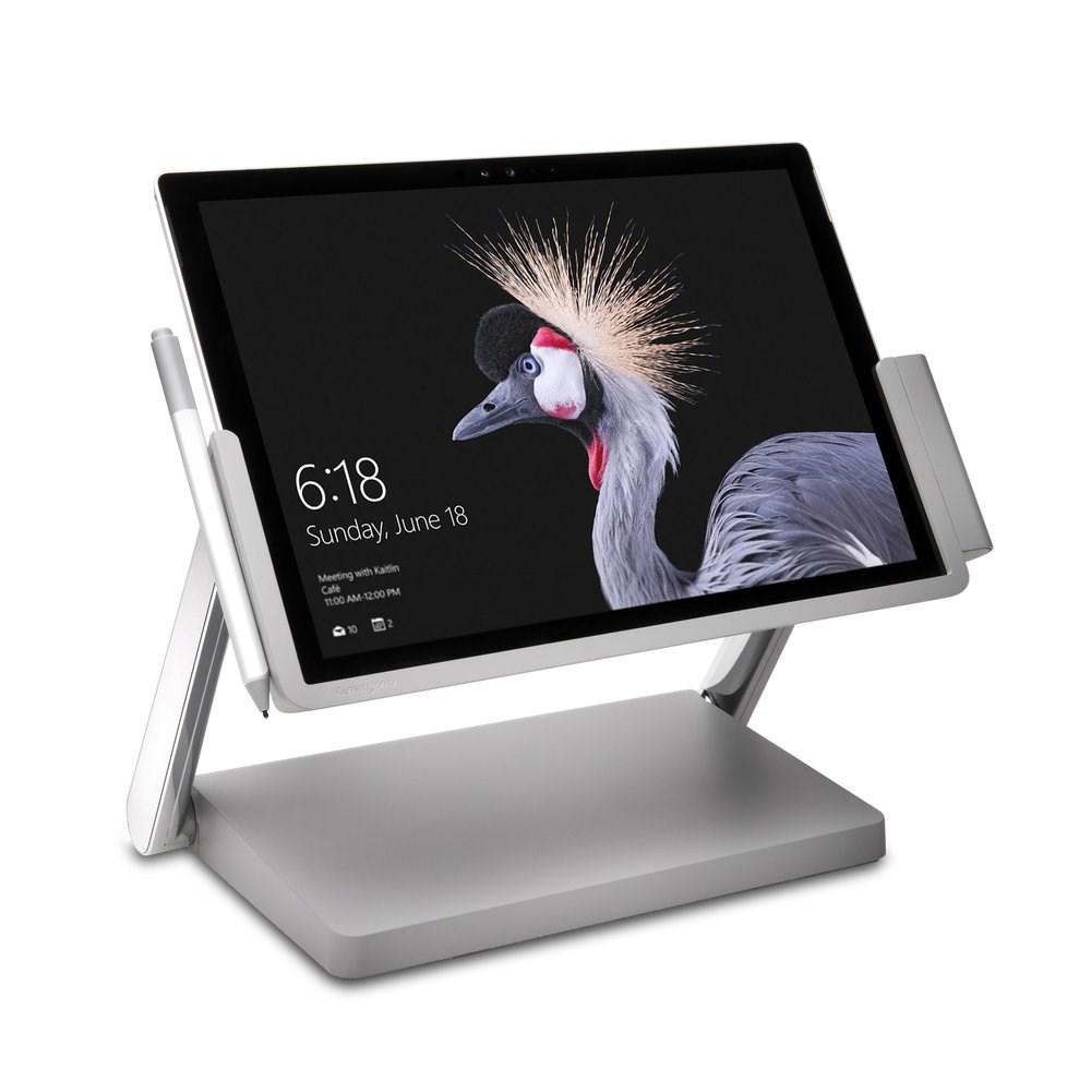 Microsoft Surface tablet and SD7000 docking station