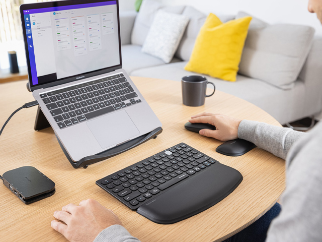Top 4 Best Solutions for the New Challenges of a Hybrid Worker