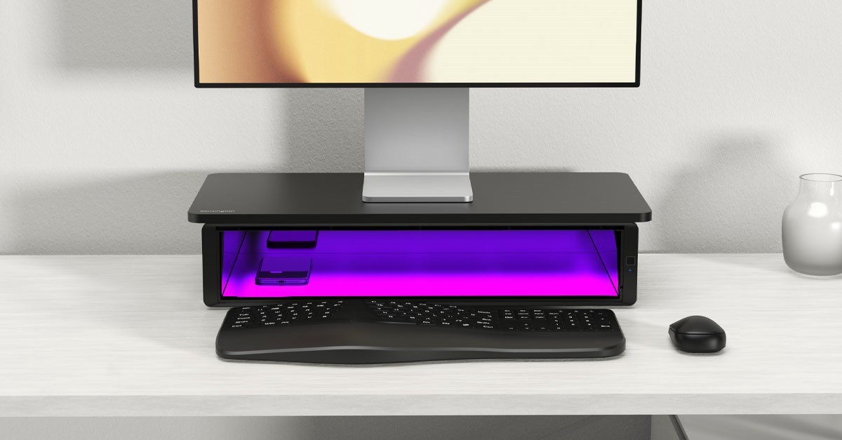 UVStand with UV light activated