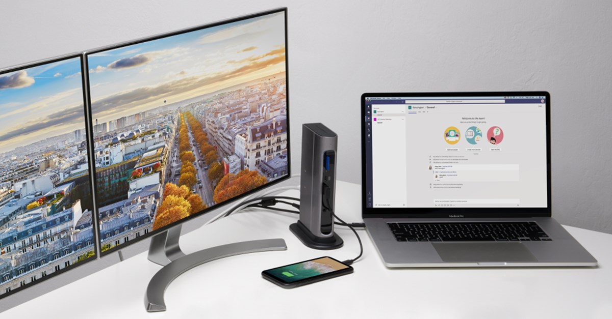 SD5600T hybrid docking station connected to a laptop and two monitors