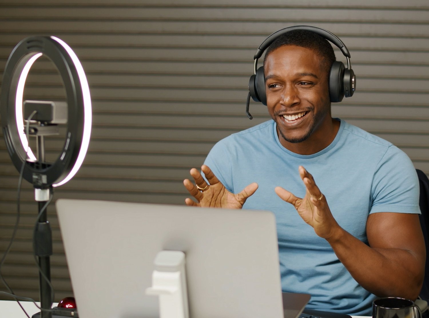 Switch Audio Seamlessly with the Sound Switch That Keeps Up wi...