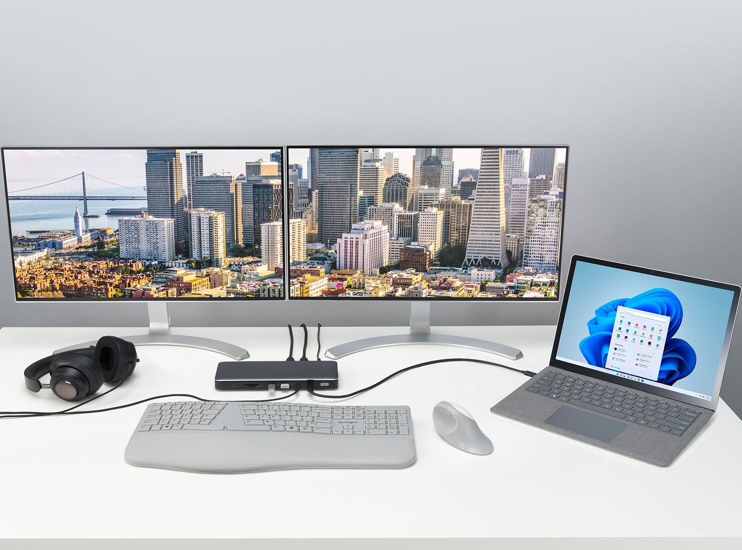 Five Reasons Why Desktop Docking Stations Amplify Your Work Experience