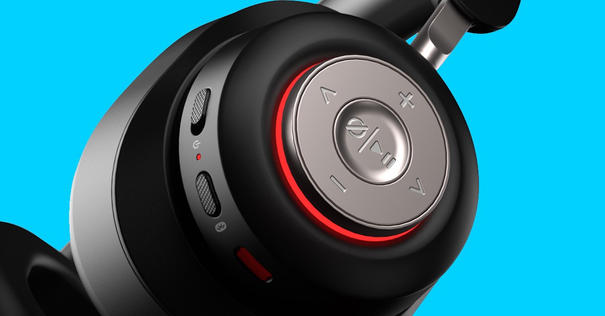 close-up of the kensington H3000 wireless headset control buttons.