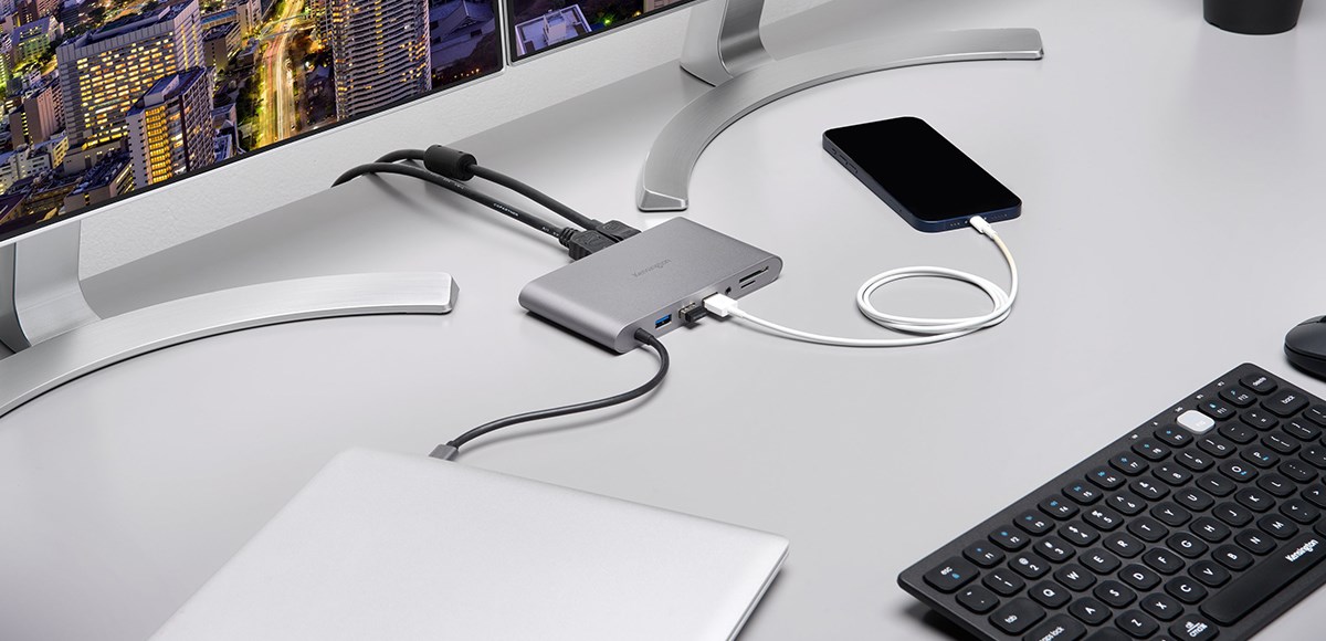 Kensington mobile dock providing power to multiple devices simultaneously.