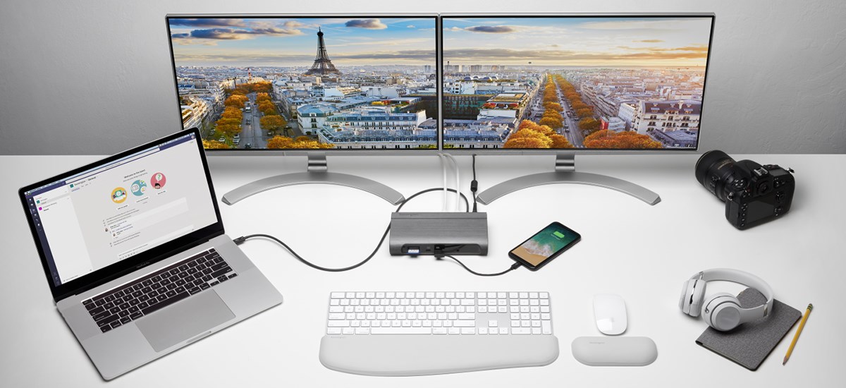 Desktop-with-two-monitors-connected-to-a-MacBook-with-Kensington-Docking-Stations.jpg