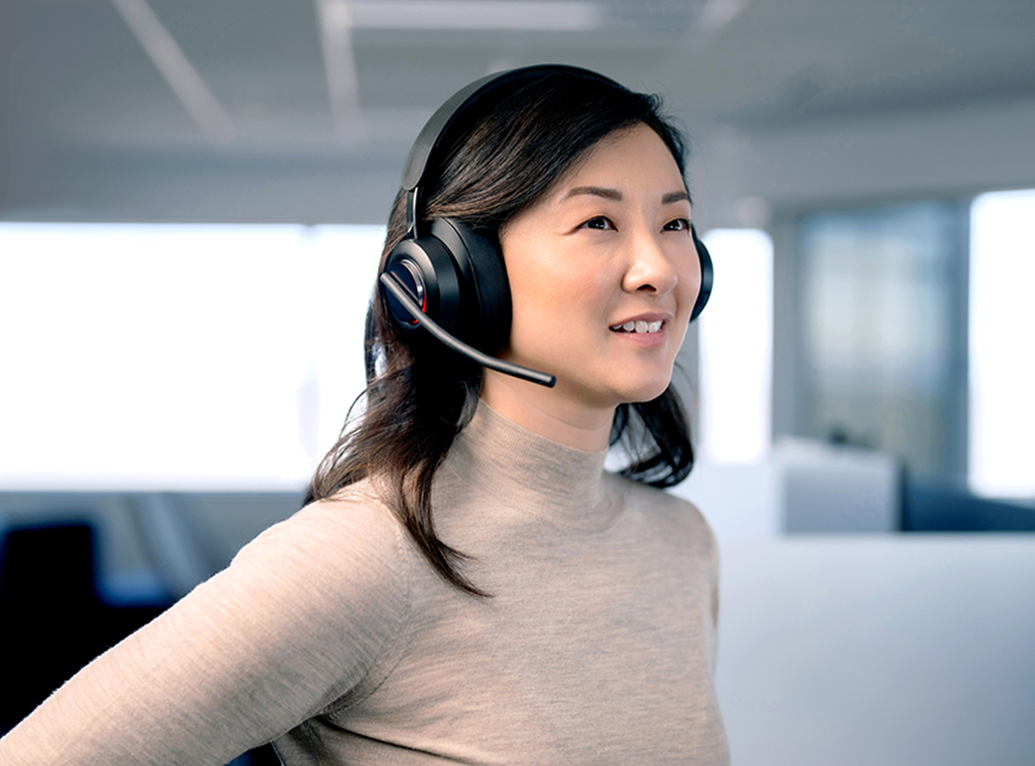 The Advanced Technology in the H3000 Bluetooth® Over-Ear Heads...
