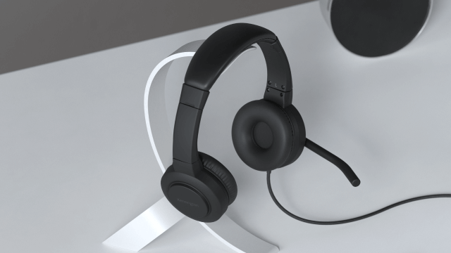 Professional desktop setup with Kensington H1000 USB-C On-Ear Headset 
                                    