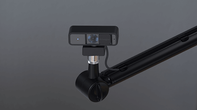 Kensington W2000 1080p autofokus webkamera montert på Kensington A1020 Boom-arm
                                    