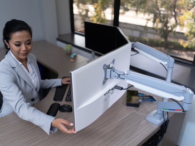 Kensington Introduces Easy and Versatile SmartFit® One-Touch M...