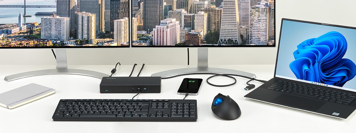 SD4782P on a white desk connected to several Kensington products