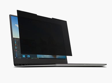 Filtros de privacidade de fixação magnética em um laptop.