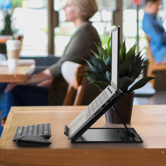 Kensington laptop riser in a cafe